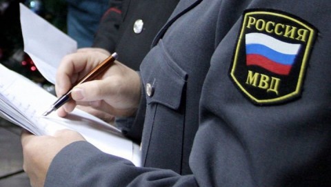 В поселке Шаблыкино полицейские раскрыли кражу золотых украшений из жилища